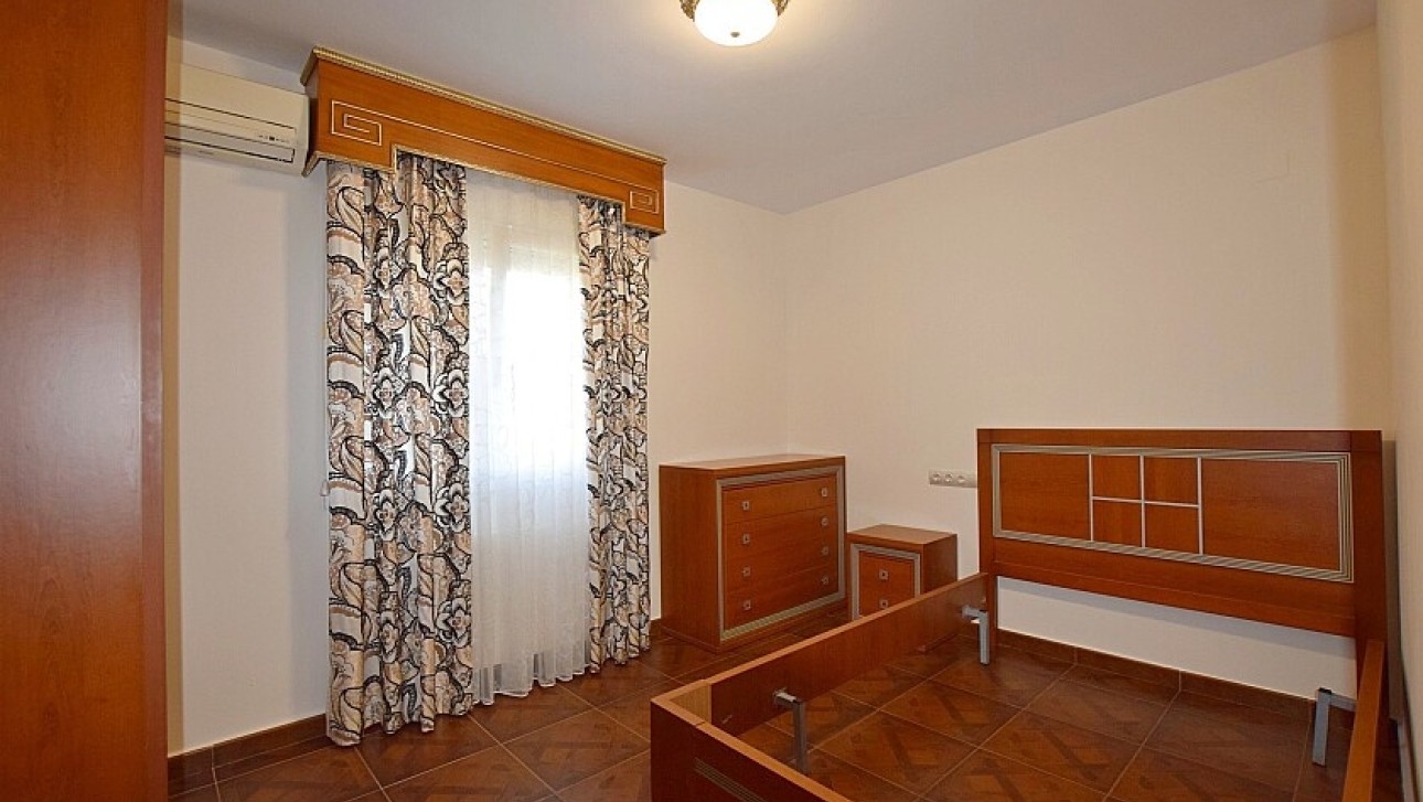 Resale - Villa - Orihuela Costa