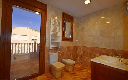 Resale - Villa - Orihuela Costa