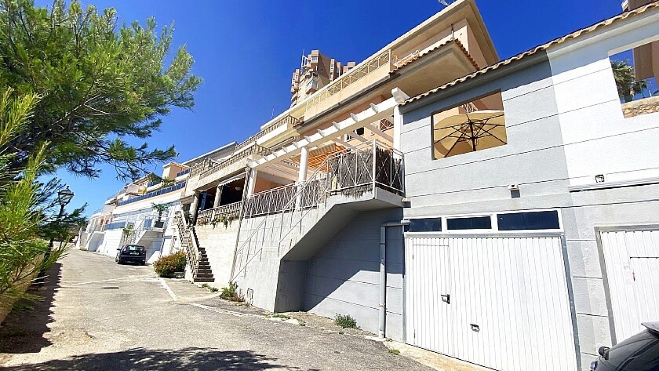 Resale - Semidetached villa - Orihuela Costa - Dehesa de campoamor