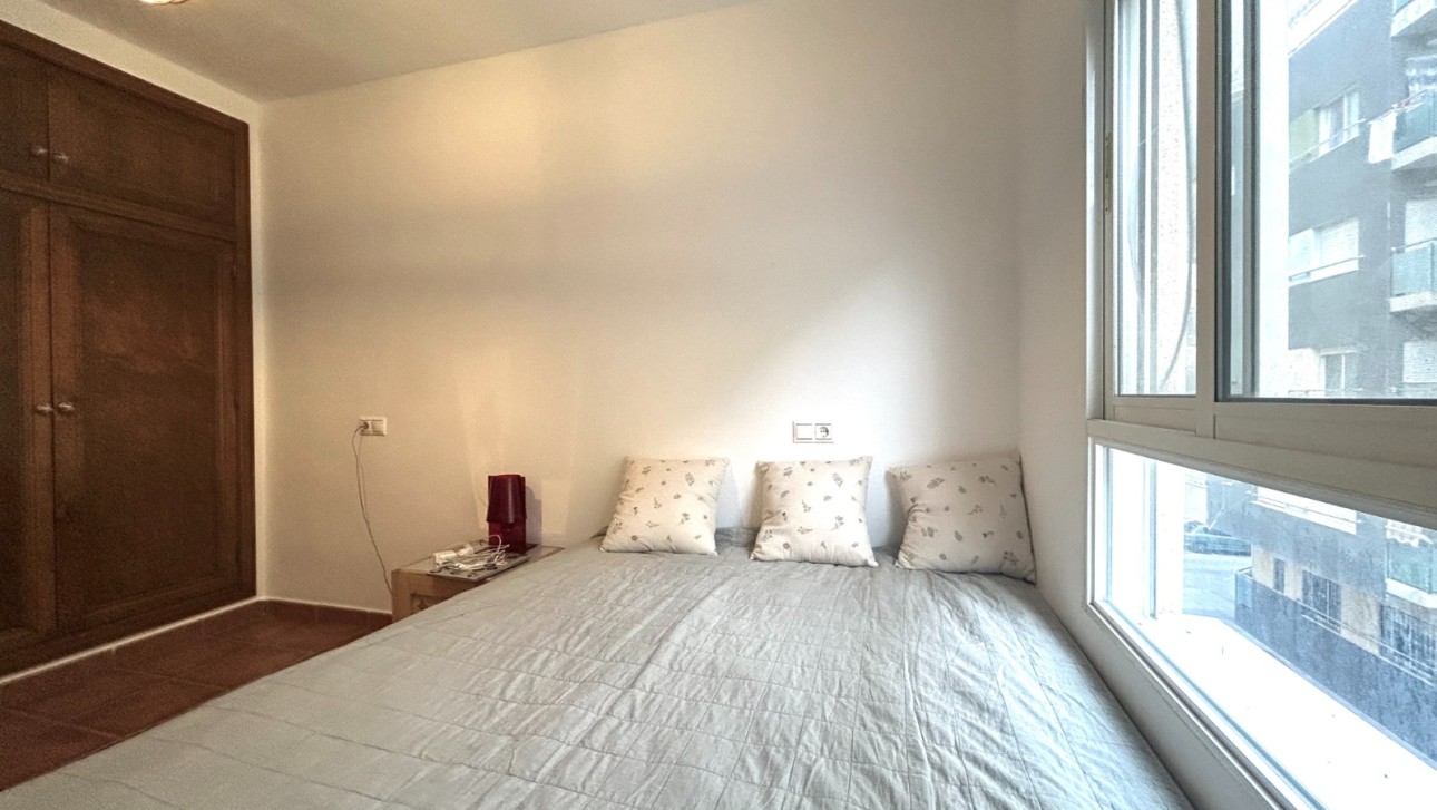 Herverkoop - Apartment - Torrevieja - Playa del Acequión