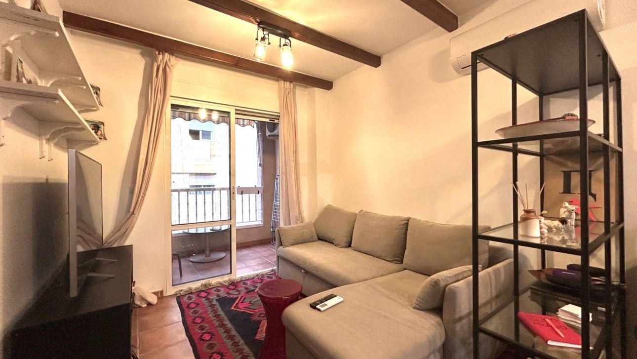 Herverkoop - Apartment - Torrevieja - Playa del Acequión