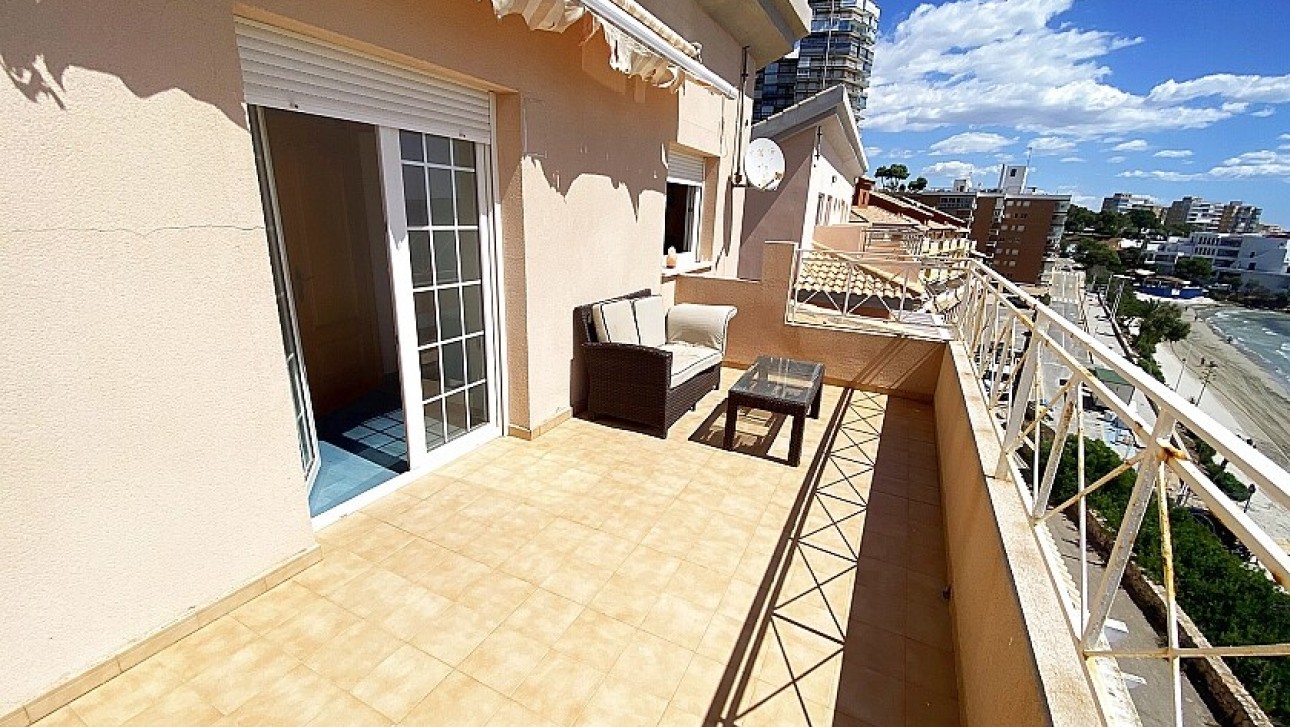 Resale - Semidetached villa - Orihuela Costa - Dehesa de campoamor