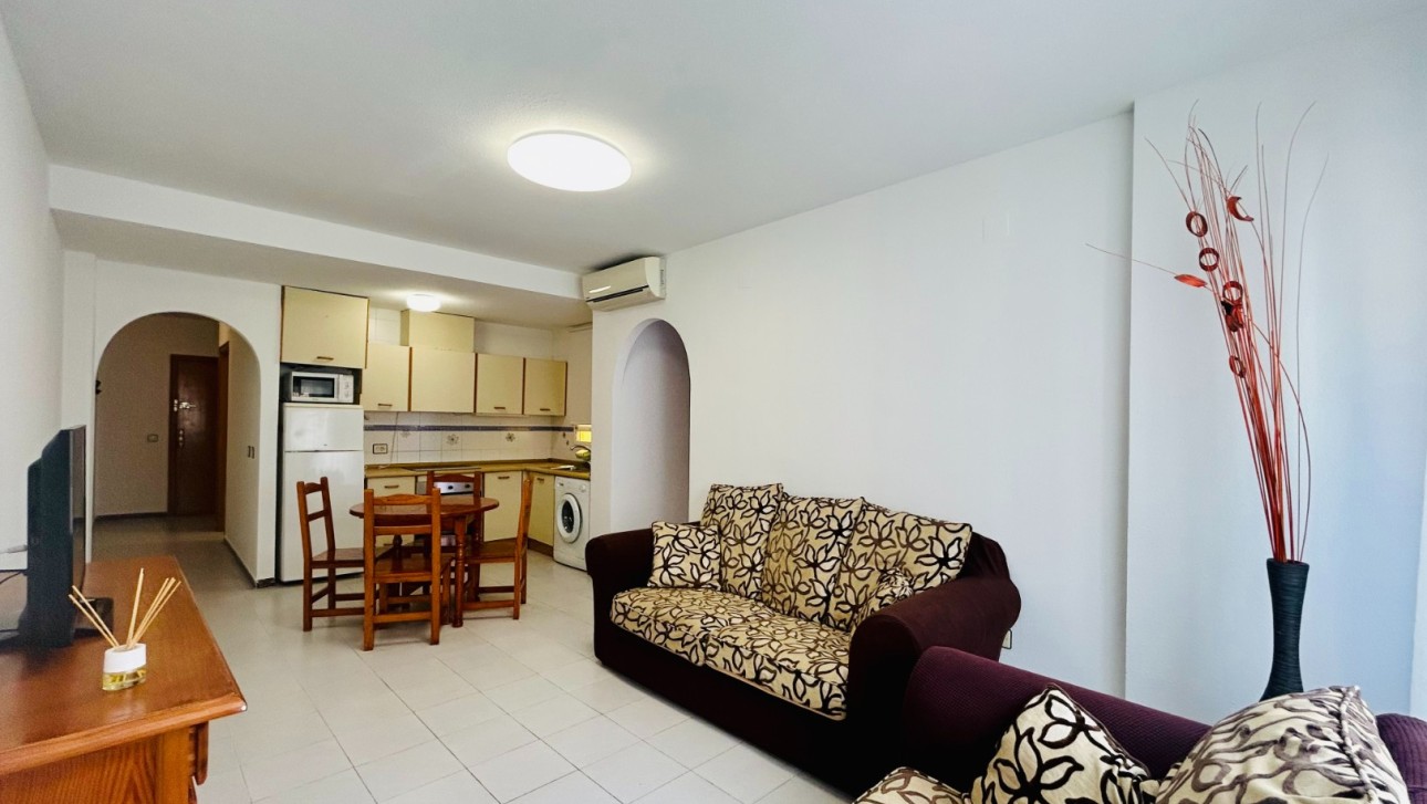 Resale - Apartment - Torrevieja - Playa de los Locos