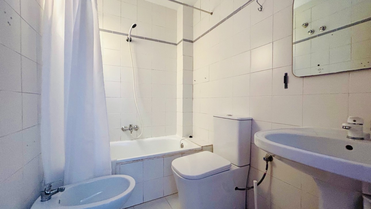 Resale - Apartment - Torrevieja - Playa de los Locos