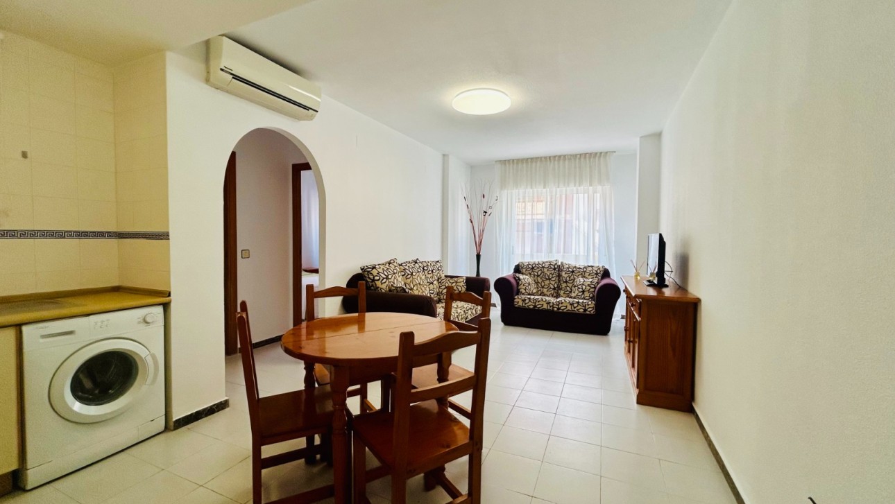 Resale - Apartment - Torrevieja - Playa de los Locos