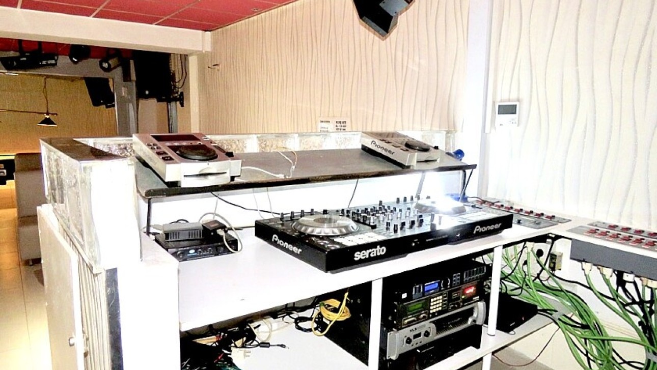 Resale - Commercial - Orihuela Costa - Villamartín