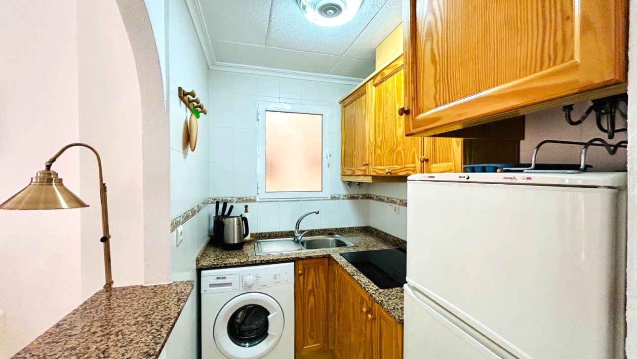 Resale - Apartment - Torrevieja - Centro