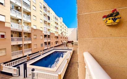 Resale - Apartment - Torrevieja - Centro
