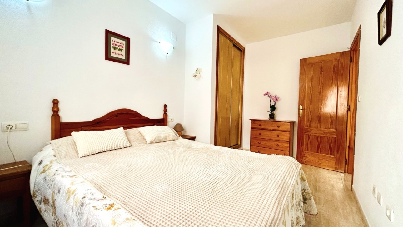 Resale - Apartment - Torrevieja - Centro