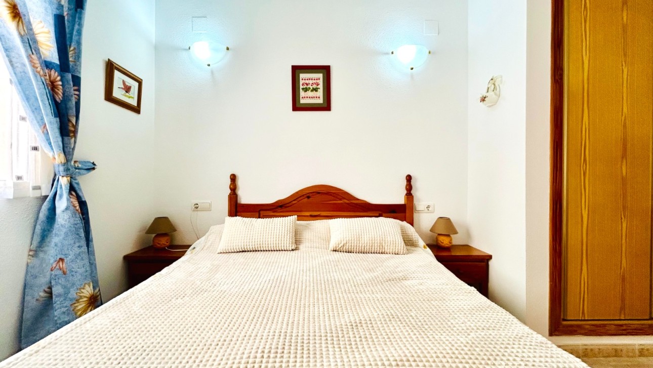 Resale - Apartment - Torrevieja - Centro