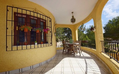 Resale - Villa - Orihuela Costa - Villamartin area