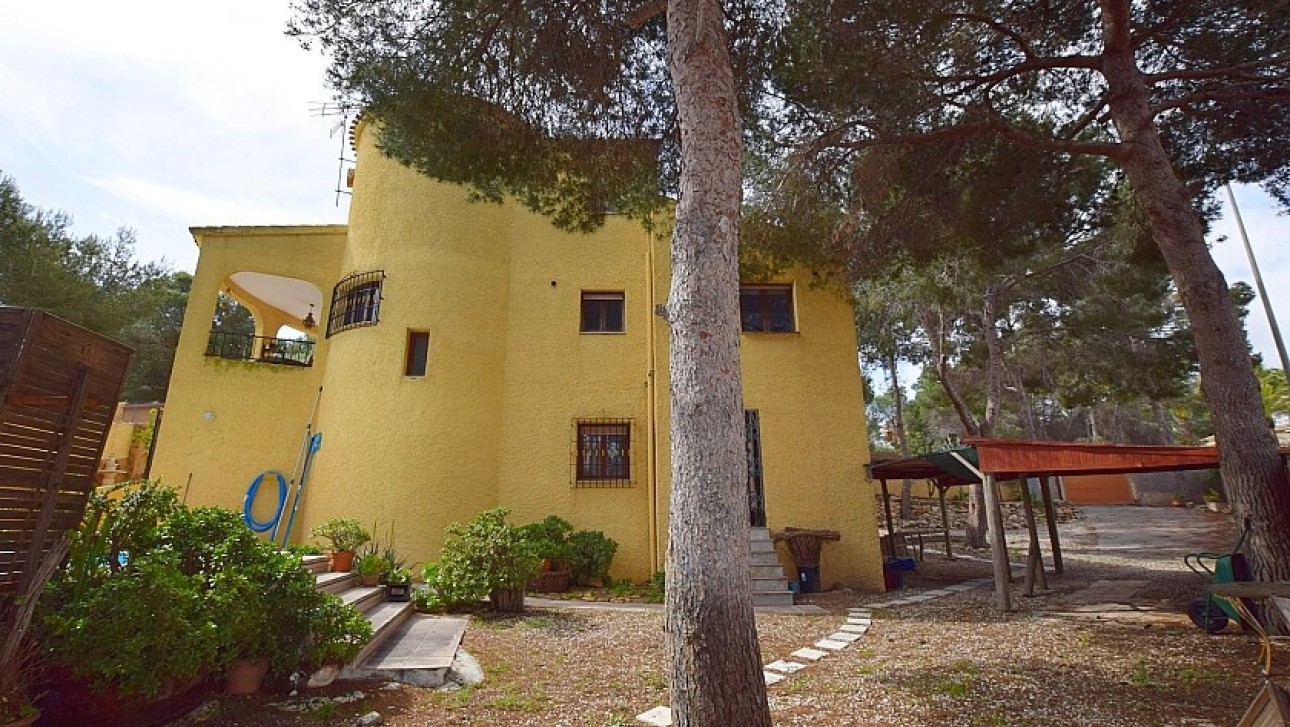 Resale - Villa - Orihuela Costa - Villamartin area