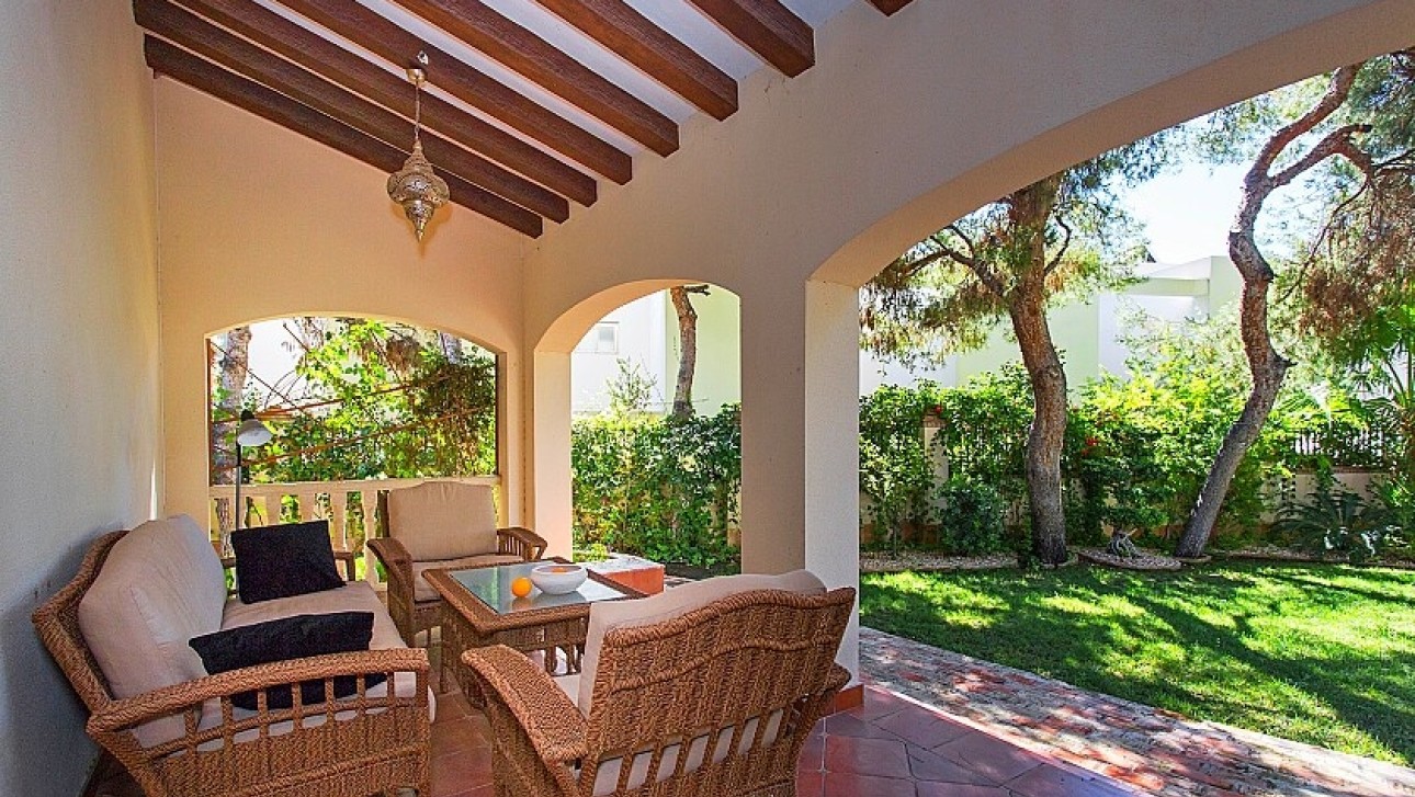 Resale - Villa - Punta Prima