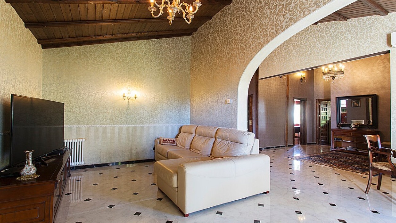 Resale - Villa - Punta Prima