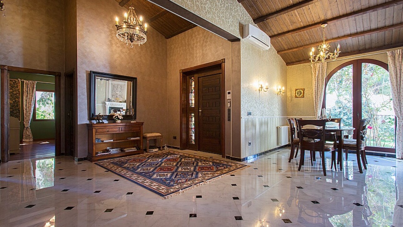 Resale - Villa - Punta Prima