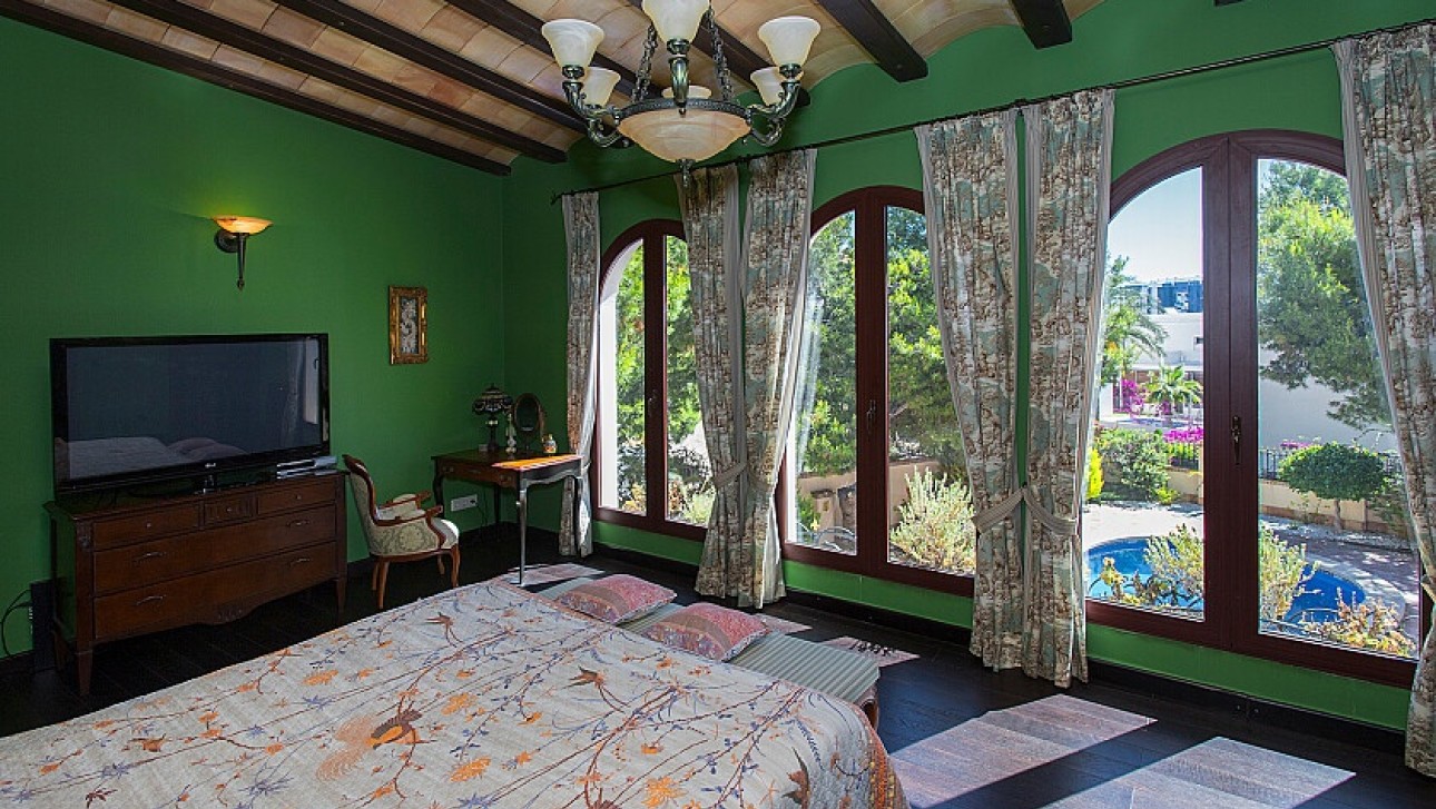 Resale - Villa - Punta Prima