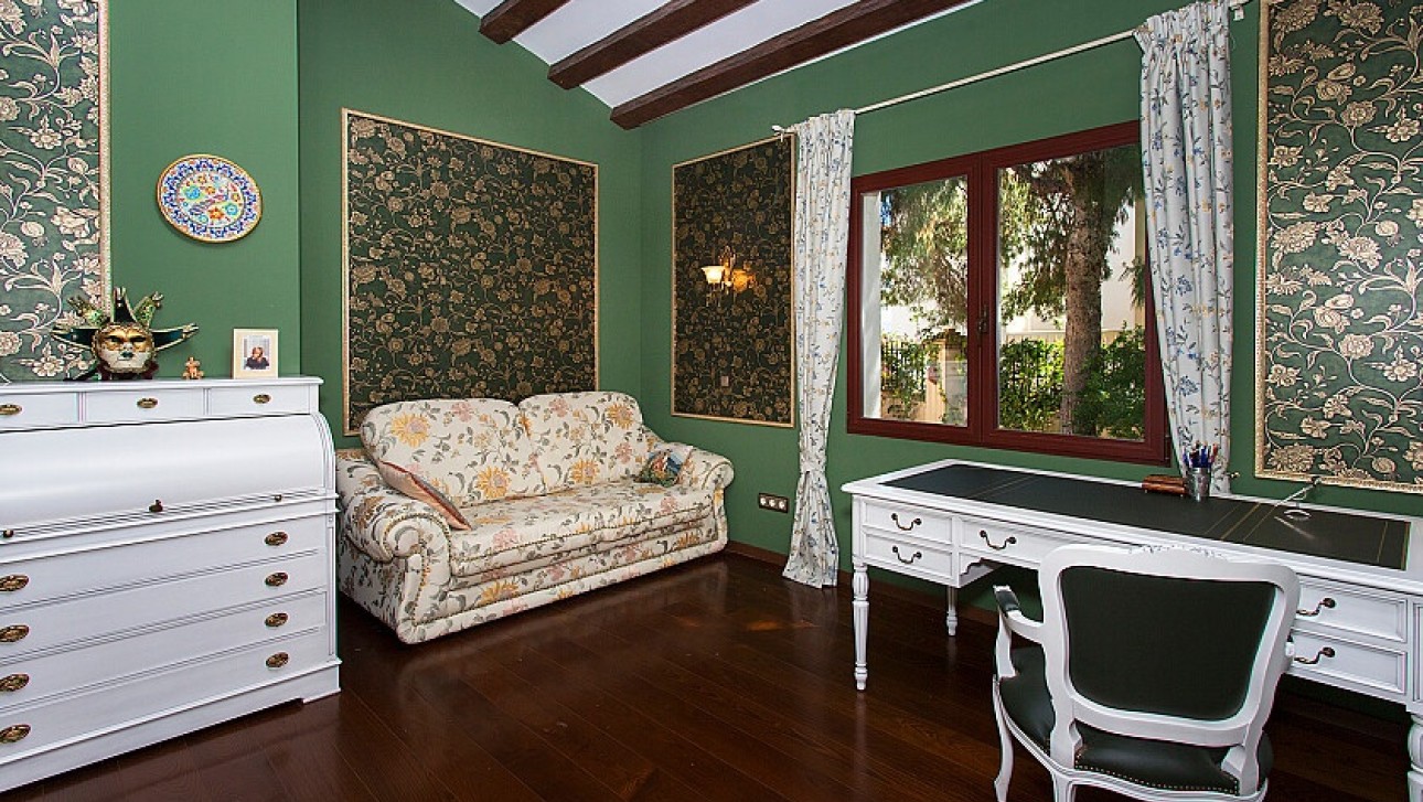 Resale - Villa - Punta Prima