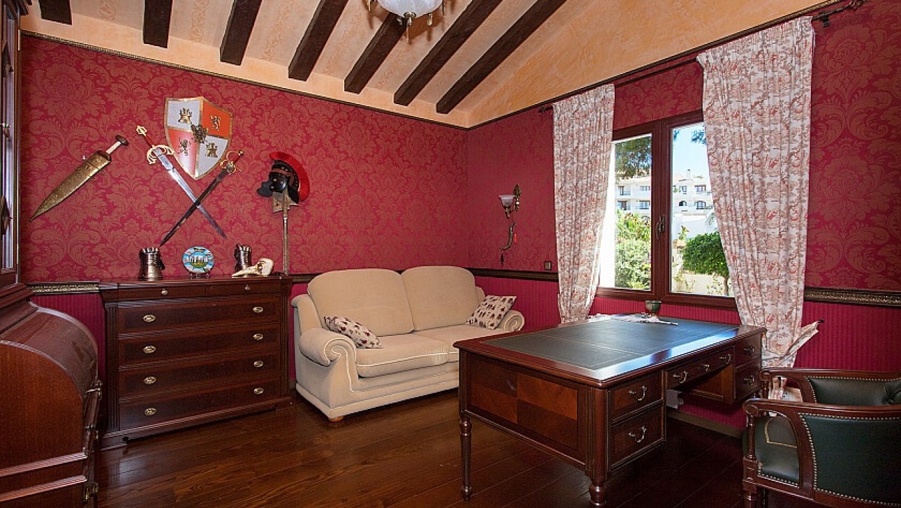 Resale - Villa - Punta Prima