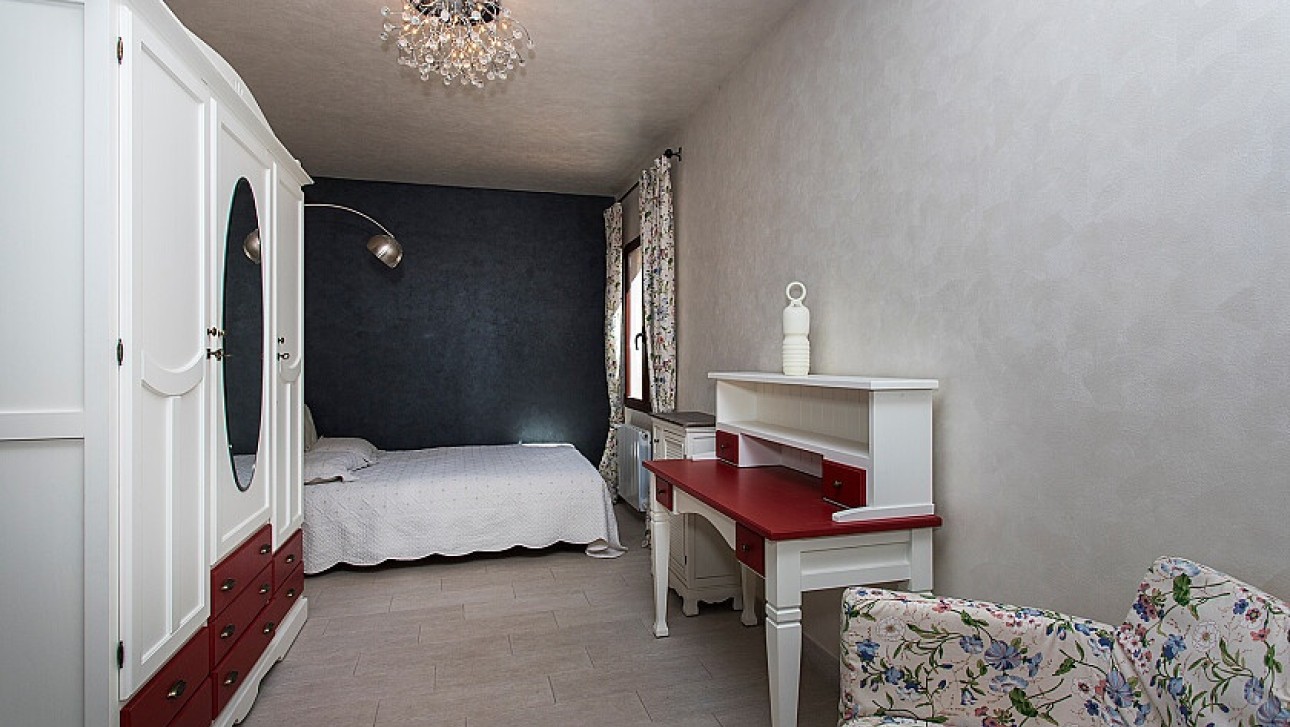 Resale - Villa - Punta Prima