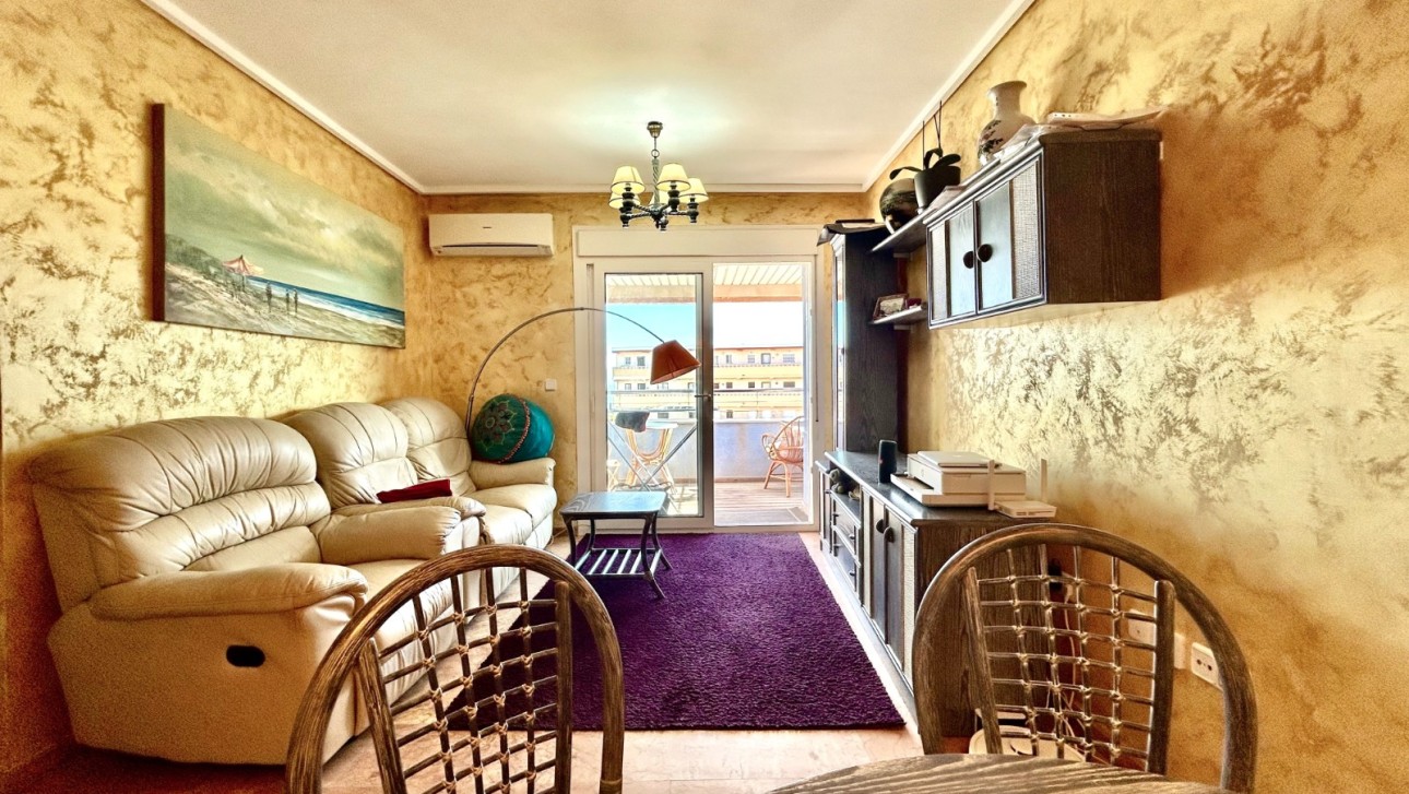 Resale - Apartment - La Mata - Torreblanca