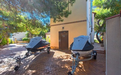 Resale - Villa - Punta Prima
