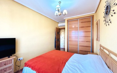 Resale - Apartment - La Mata - Torreblanca