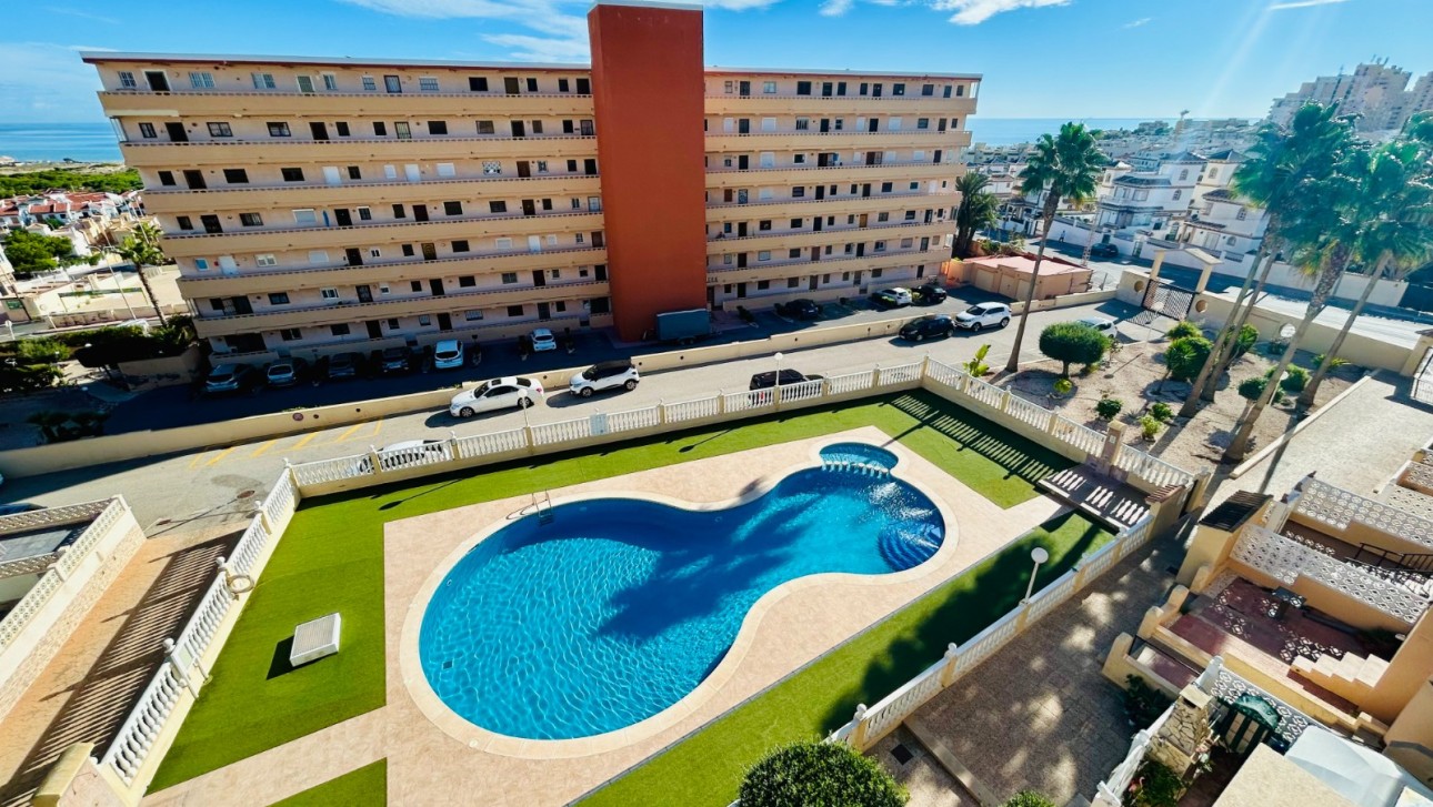 Resale - Apartment - La Mata - Torreblanca