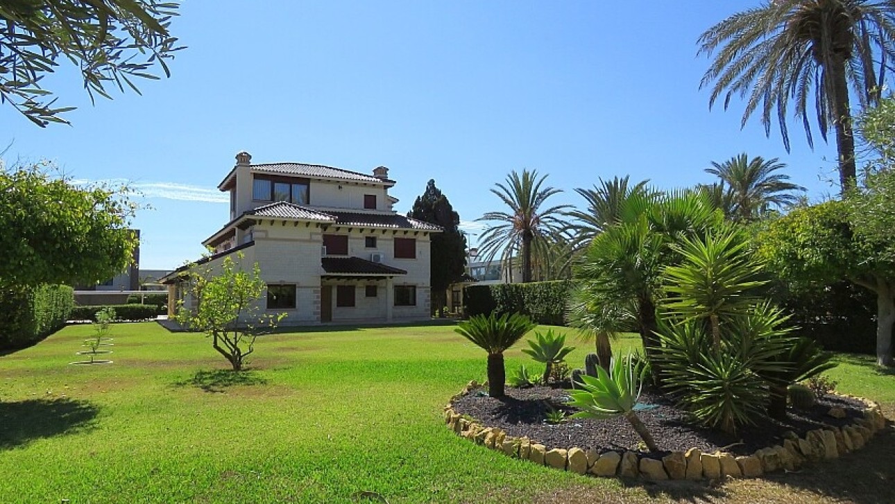 Resale - Villa - Orihuela Costa - Cabo Roig
