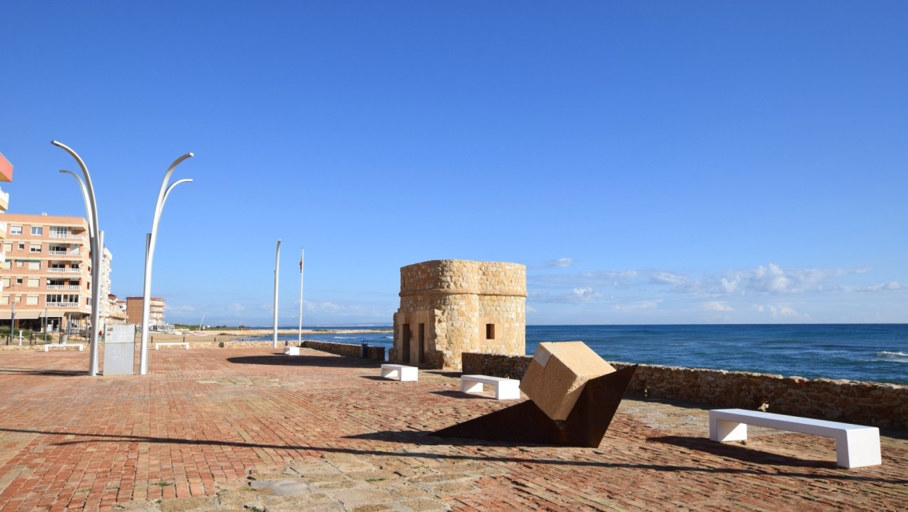 Revente - Villa - Torrevieja - Calas - norte ciudad