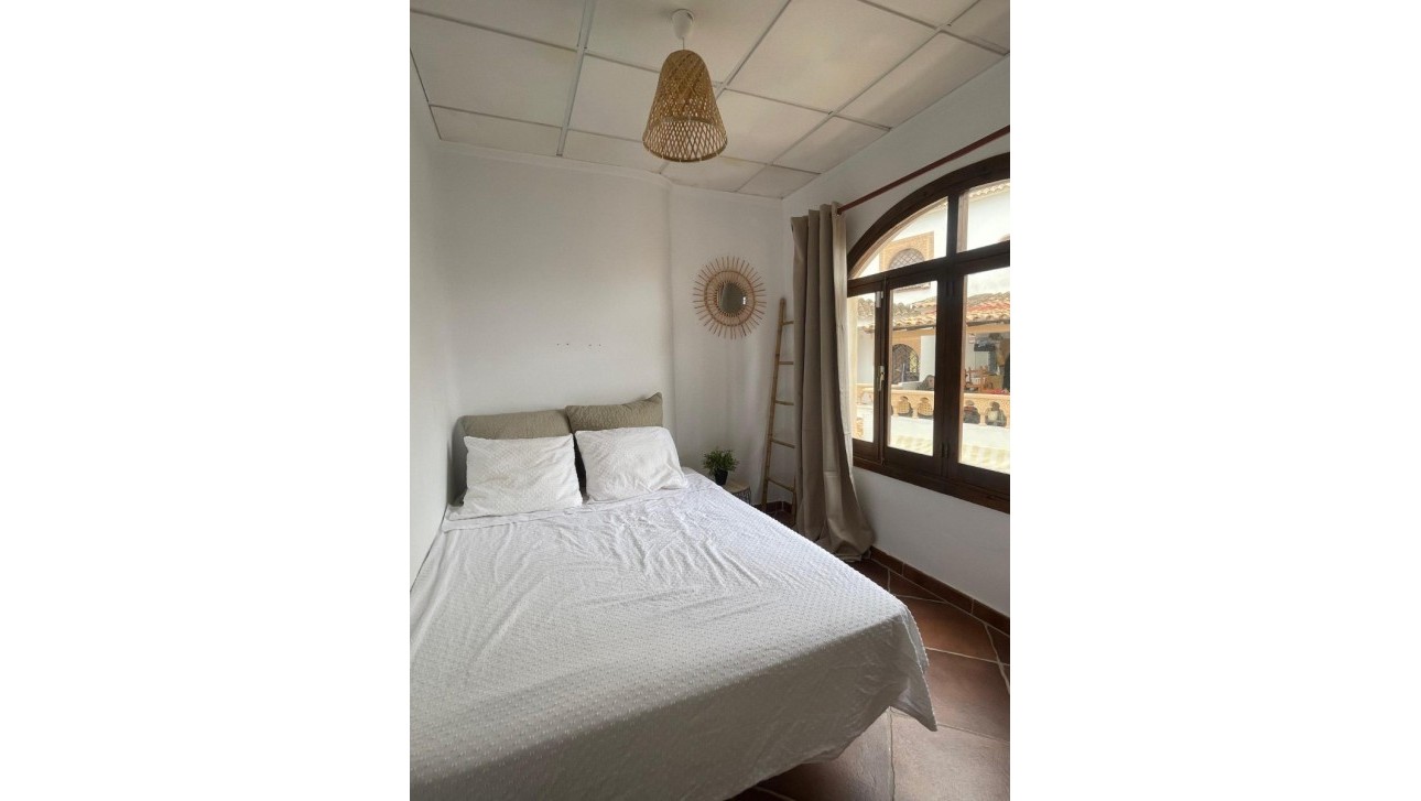 Odsprzedaż - Kamienica - Torrevieja - Playa de los Locos