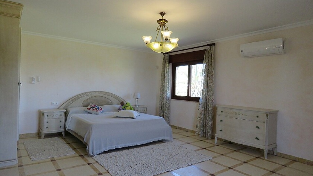 Resale - Villa - Orihuela Costa - Cabo Roig