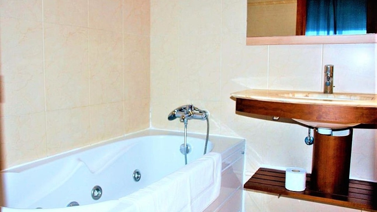 Odsprzedaż - Apartment - Altea