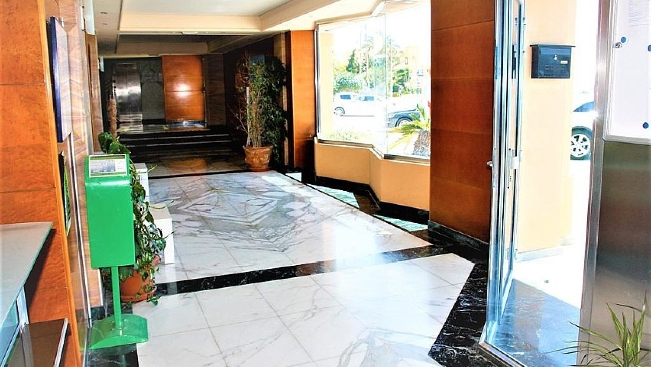 Odsprzedaż - Apartment - Altea