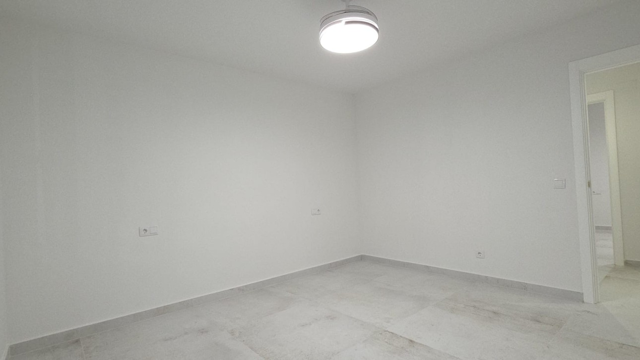 Herverkoop - Apartment - Torrevieja - Playa del Acequión