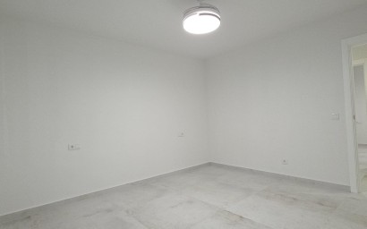 Herverkoop - Apartment - Torrevieja - Playa del Acequión