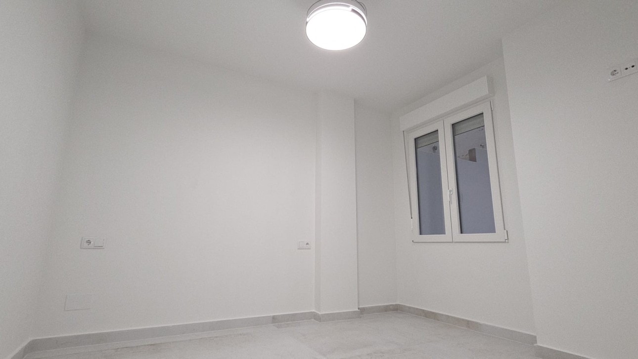 Herverkoop - Apartment - Torrevieja - Playa del Acequión