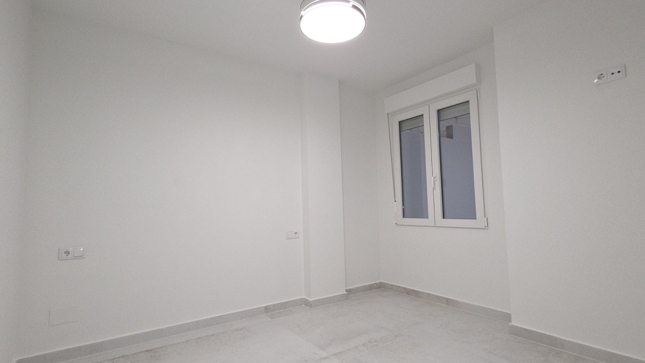 Herverkoop - Apartment - Torrevieja - Playa del Acequión