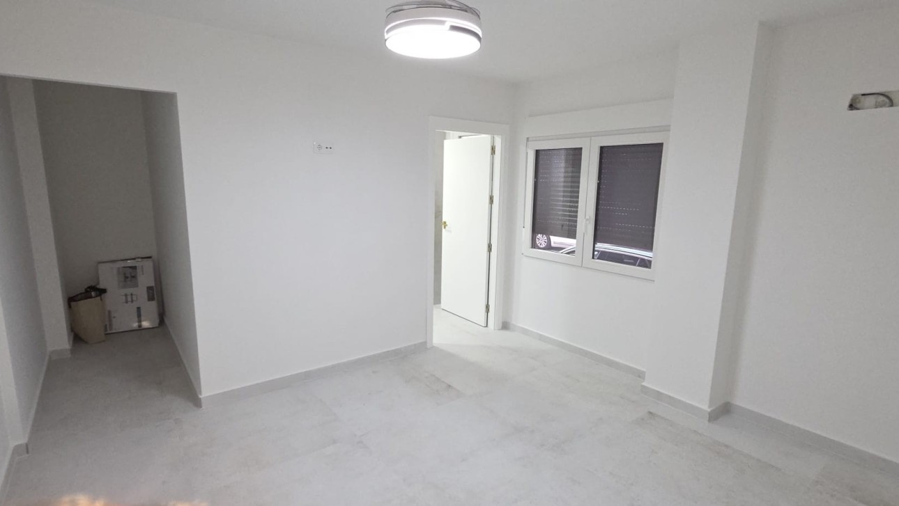 Herverkoop - Apartment - Torrevieja - Playa del Acequión