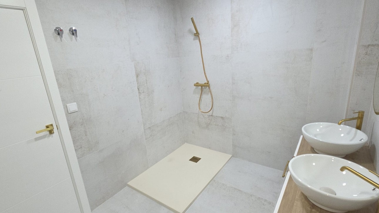 Herverkoop - Apartment - Torrevieja - Playa del Acequión