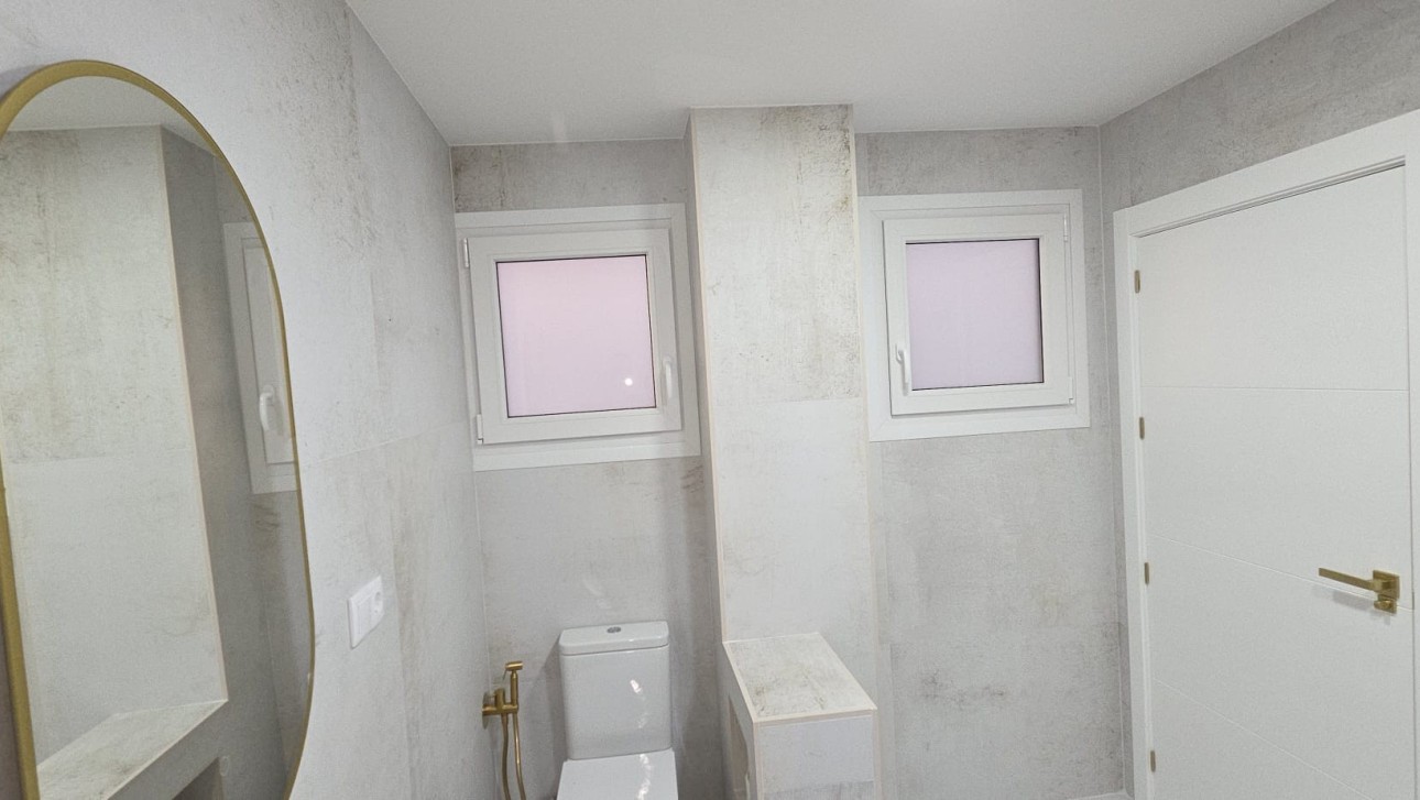 Herverkoop - Apartment - Torrevieja - Playa del Acequión