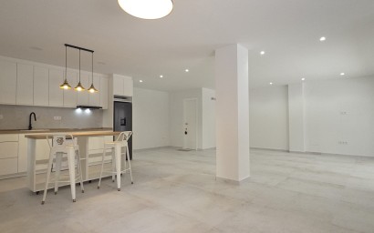 Herverkoop - Apartment - Torrevieja - Playa del Acequión