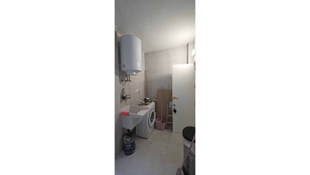 Herverkoop - Apartment - Torrevieja - Playa del Acequión