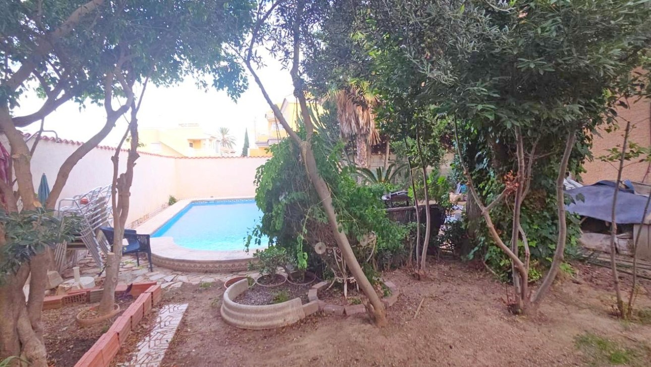 Reventa - Villa - Torrevieja - Calas - norte ciudad