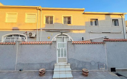 Resale - Townhouse - Torrevieja - La Siesta