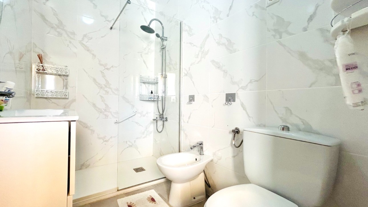 Resale - Apartment - Torrevieja - Playa del Cura