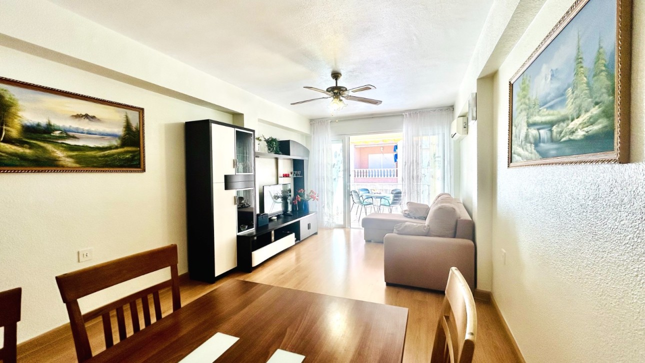 Resale - Apartment - Torrevieja - Playa del Cura