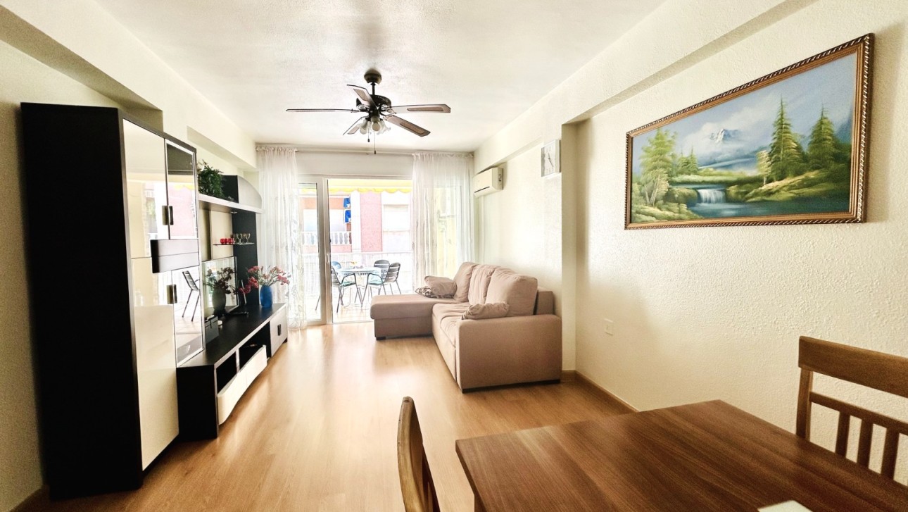 Resale - Apartment - Torrevieja - Playa del Cura