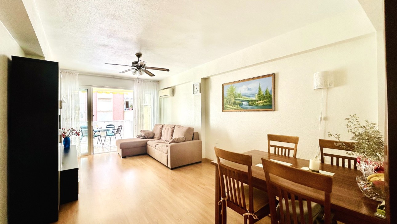 Resale - Apartment - Torrevieja - Playa del Cura