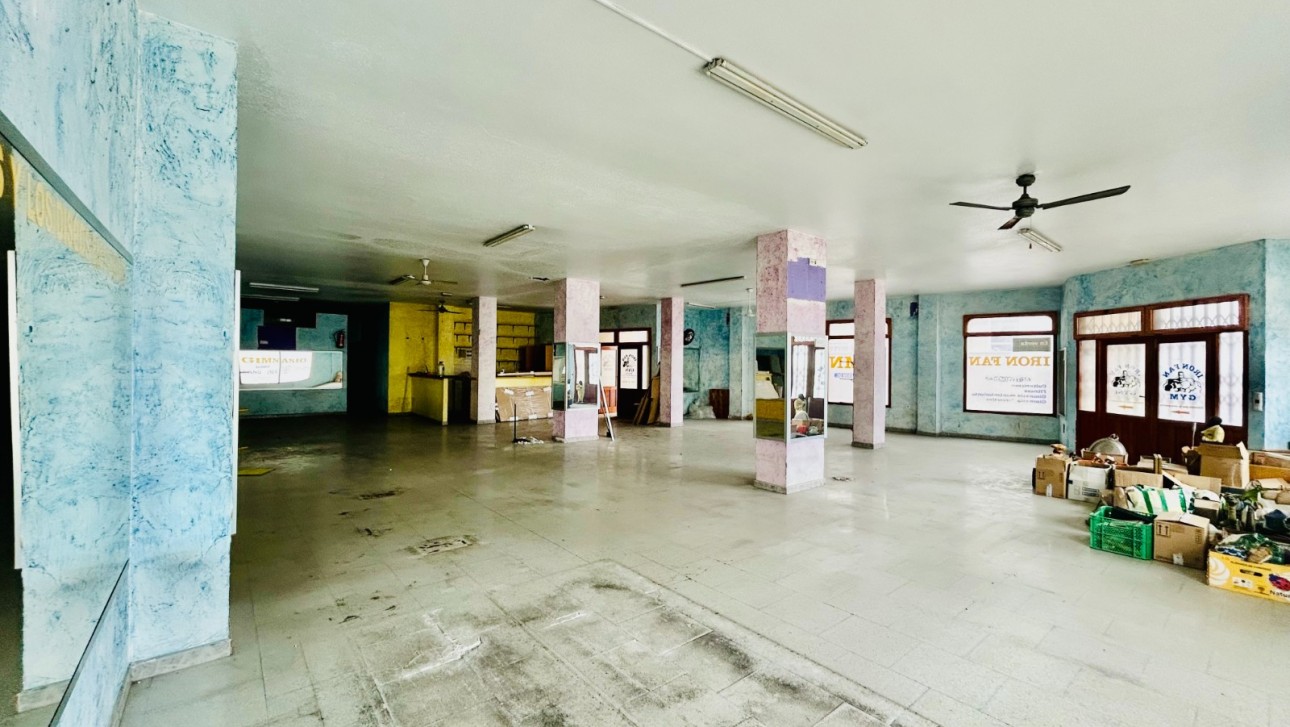 Resale - Commercial - Torrevieja - Centro