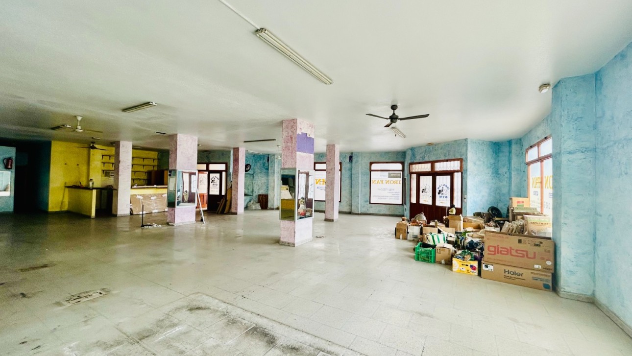 Resale - Commercial - Torrevieja - Centro